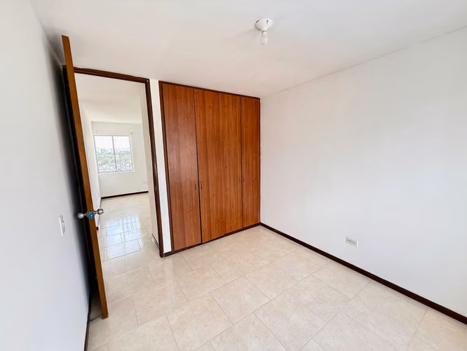VENTA APARTAMENTO CAÑAVERAL. CONJUNTO VISTA AZUL - Imagen 10