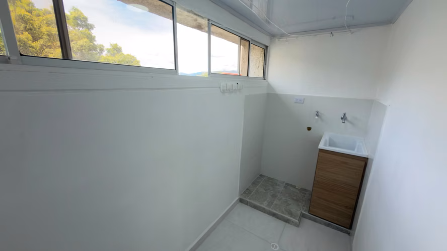 VENTA APARTAMENTO REAL DE MINAS. CONJUNTO CORVIANDI II - Imagen 6