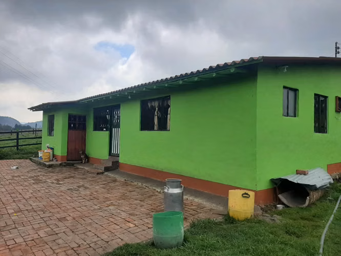Excelente finca a 12 kms de tabio por via destapada en buen estado - Imagen 3