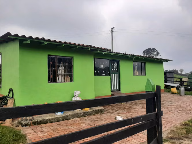 Excelente finca a 12 kms de tabio por via destapada en buen estado - Imagen 2