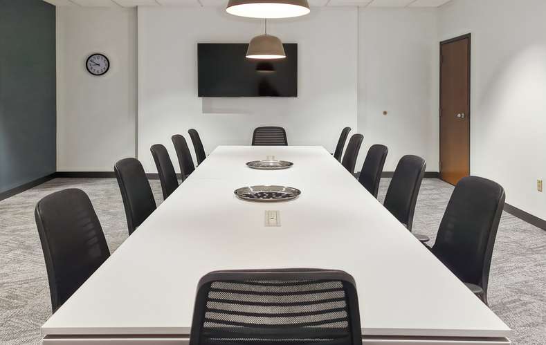Coworking en alquiler – Open Office Bogota, Business Suites Santa Barbara en