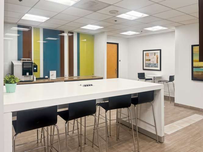 Oficina grande en alquiler – Regus Bogota, 94 Trece