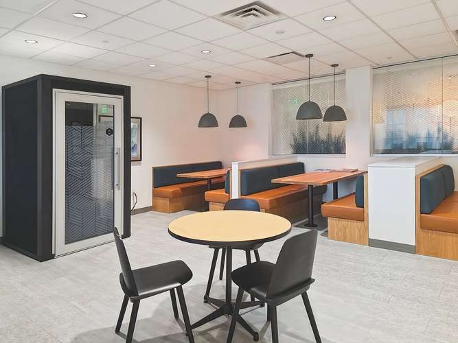 Oficina grande en alquiler – Regus Bogota, 94 Trece