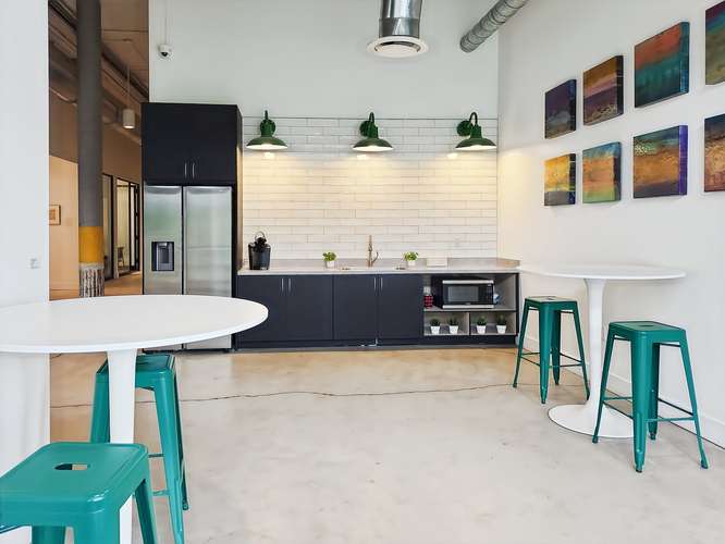 Oficina grande en alquiler – Open Office Bogota, Business Suites Calle 100