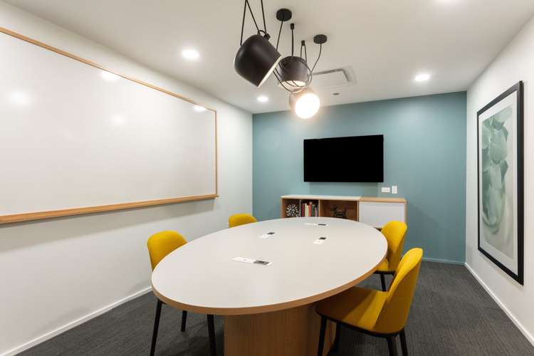 Alquiler de oficinas bellamente diseñadas para 5 personas en Bogota, 86 Once