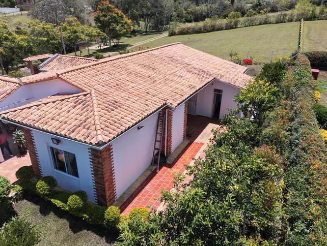 VENTA CASA CAMPESTRE  MESA DE LOS SANTOS. CONDOMINIO VILLARÉN