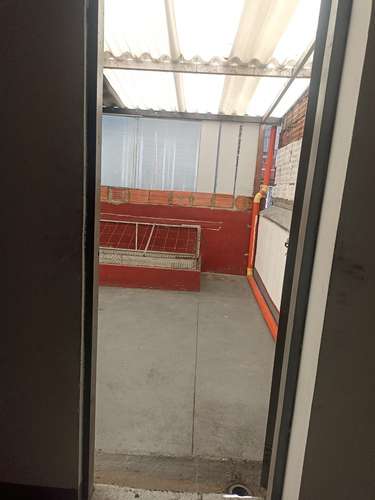 BODEGA BIEN UBICADA - Imagen 12