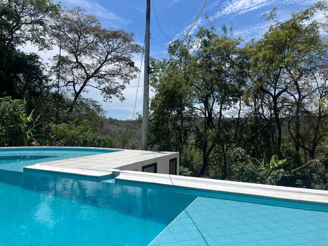 Casa quinta con predio hermoso ya adecuados empresa o vivienda 