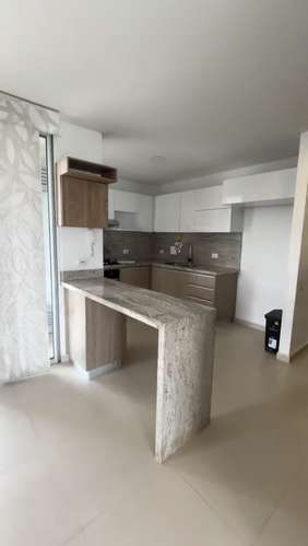 VENTA APARTAMENTO CAÑAVERAL. EDIFICIO LA TORRE SPINOSA CUATRO HABITACIONES   - Imagen 5