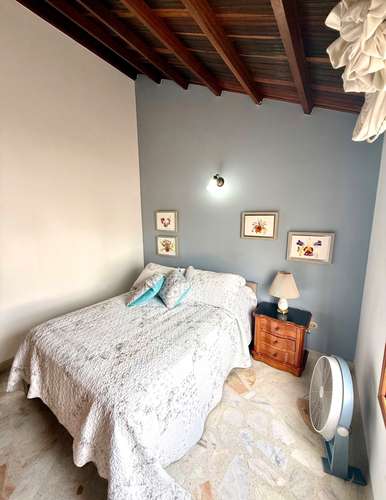 VENTA CASA LAGOS DEL CACIQUE. CONJUNTO QUINTAS DEL CACIQUE 