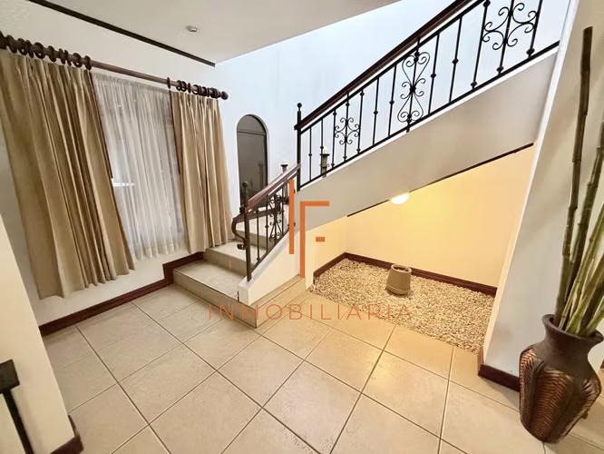 Venta de Casa en Residencial,  Ayarco a 4 min Walmart Curridabat - Imagen 14