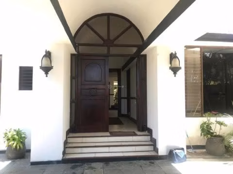 ESCAZU....VENTA CASA  POR MULTIPLAZA DUENO FINANCIA  -REBAJADA