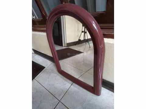 Se vende 4 espejos para baño en color verde y en color vino