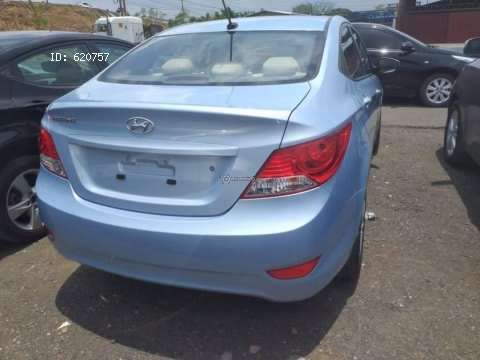 Hyundai Accent 2013 Automático Americano