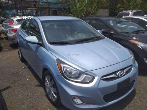 Hyundai Accent 2013 Automático Americano