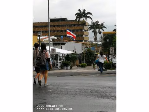 Lote en San Jose, Avenida Segunda, plaza Democracia - Imagen 4