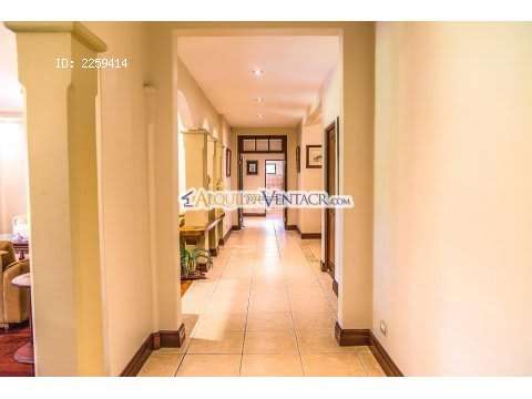 CONDO DE 450 M2 Y 800 M2 DE LOTE EN SANTA ANA PIEDADES