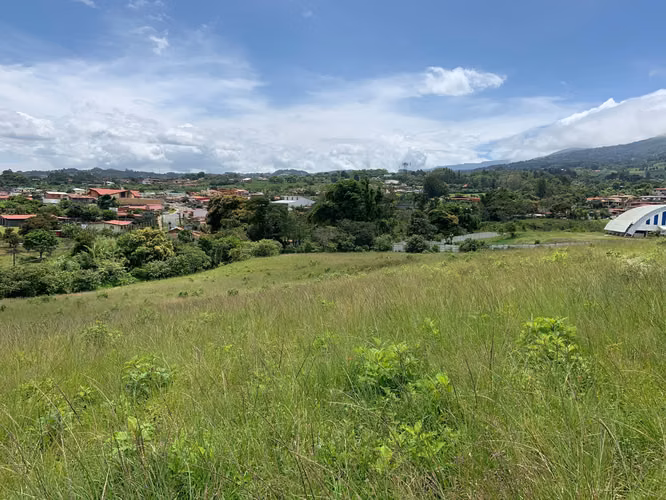 DE  OPORTUNIDAD, VENDE FINCA EN SAN JOSECITO DE SAN ISIDRO DE HEREDIA - Imagen 3