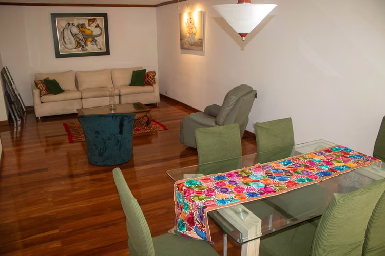 Apartamento | 4 Ambientes | Frente UCIMED | Sabana Oeste