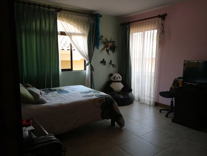 Heredia S.Isidro, Lomas del zurqui, casa de lujo, vista