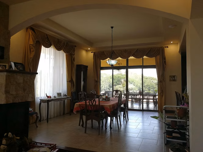 Heredia S.Isidro, Lomas del zurqui, casa de lujo, vista