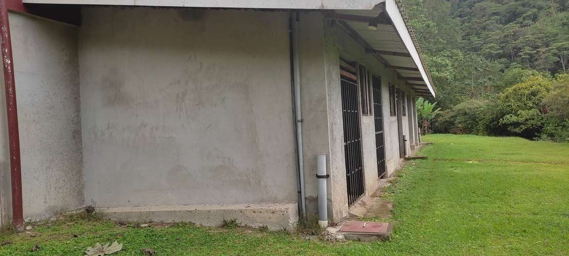 Venta propiedad con construcción en Cartago Sabanilla.