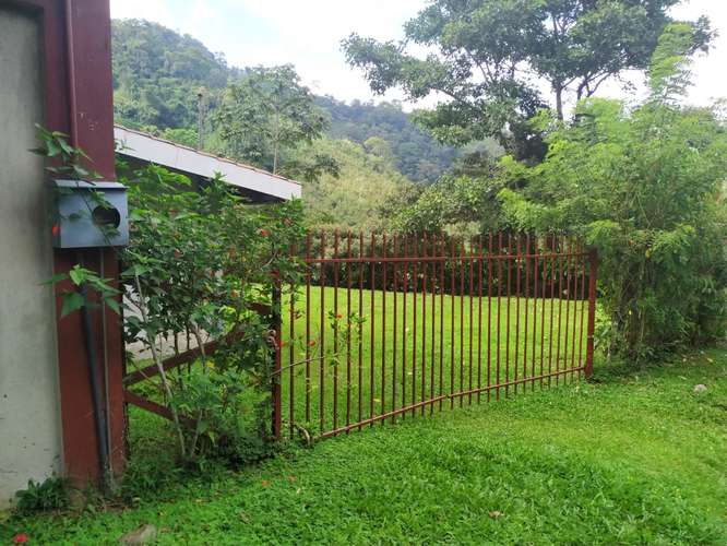Venta propiedad con construcción en Cartago Sabanilla.