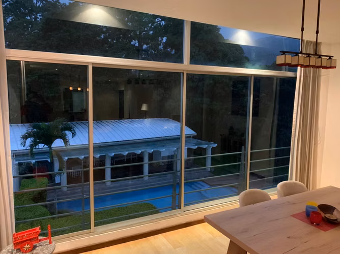 Escazú, San Rafael condominio moderno con lujosos muebles. - Imagen 8