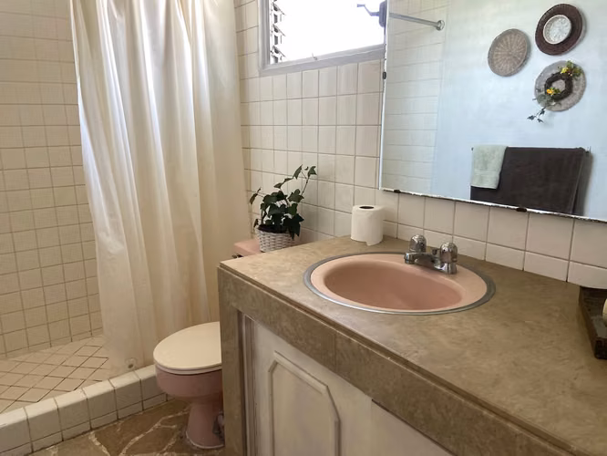 Se vende casa uso suelo mixto en San Pedro, Montes de Oca (AD) - Imagen 20