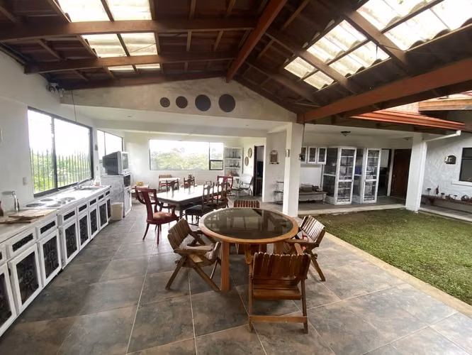Venta de casa y terreno en las alturas de Coronado (AD) - Imagen 3