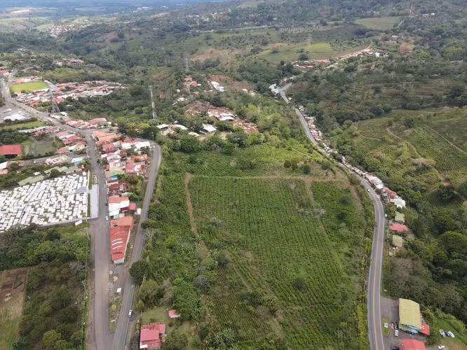 Se venden terreno a 5 minutos del Centro de Naranjo, Alajuela (AD) - Imagen 3