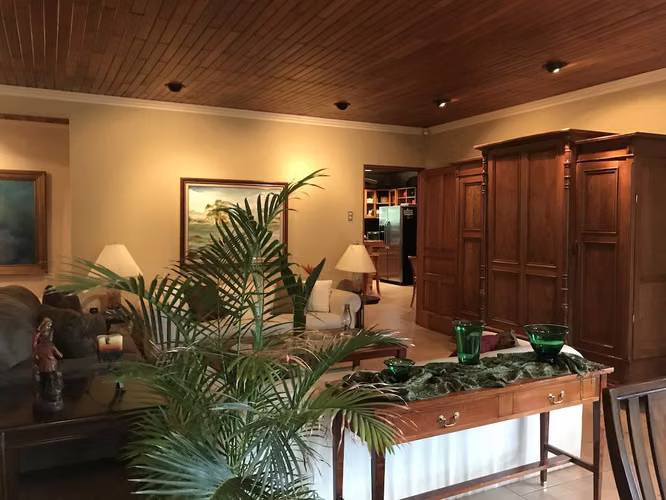 Se vende amplia propiedad de una planta en Tres Ríos, Cartago (AD) - Imagen 5