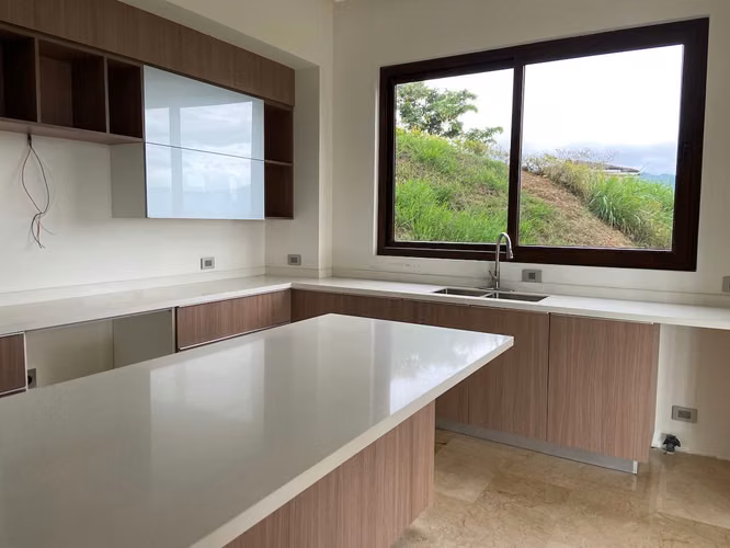 Se vende casa con espectacular vista, H.Gregal, Curridabat (AD) - Imagen 10