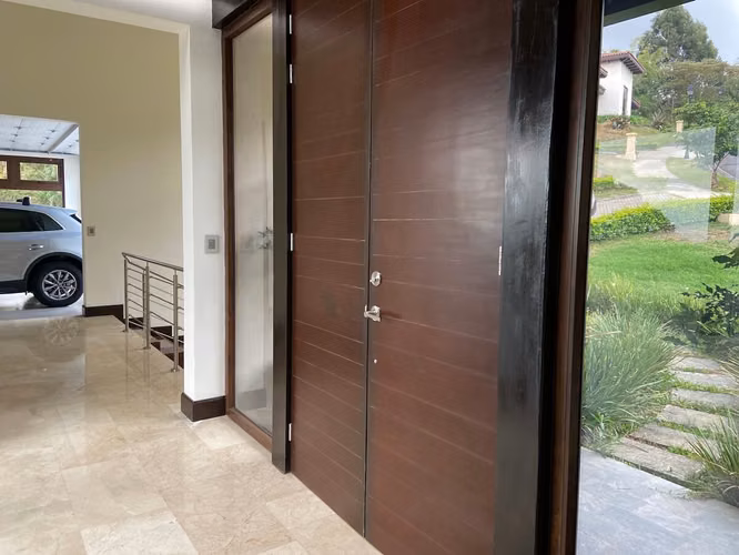 Se vende casa con espectacular vista, H.Gregal, Curridabat (AD) - Imagen 3
