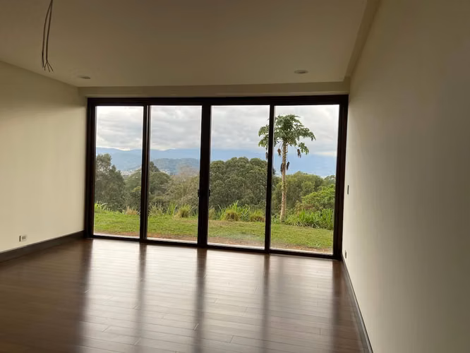 Se vende casa con espectacular vista, H.Gregal, Curridabat (AD) - Imagen 14