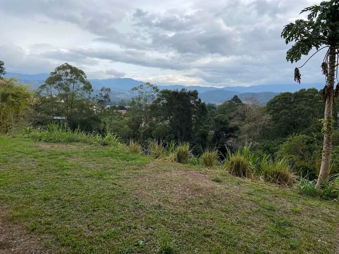 Se vende casa con espectacular vista, H.Gregal, Curridabat (AD) - Imagen 16