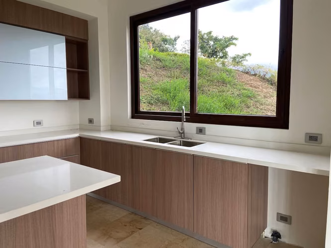 Se vende casa con espectacular vista, H.Gregal, Curridabat (AD) - Imagen 9