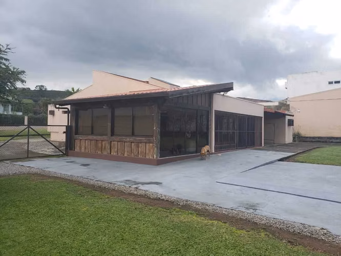 Se vende propiedad sobre carretera vieja, Tres Ríos (AD) - Imagen 9