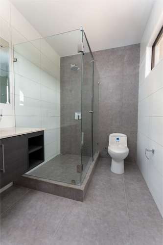 Estrene Modelo Especial en condominio a 400 metros del Hotel Marriot