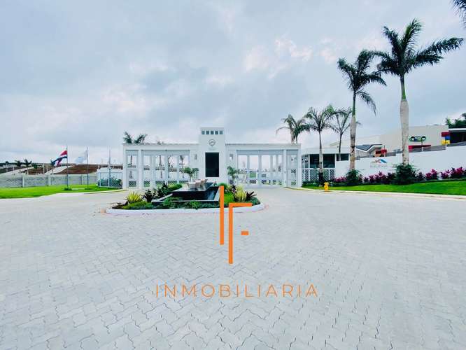 Amplias Casas 5 habitaciones en Condominio Tres Ríos