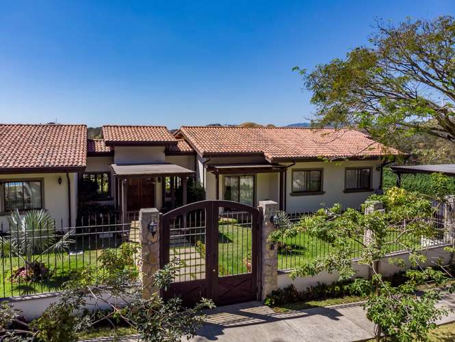 Casa en  La Guacima, Alajuela