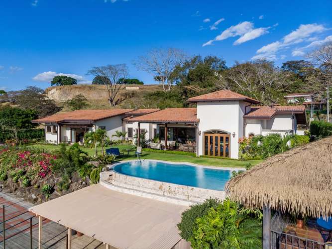 Casa en  La Guacima, Alajuela