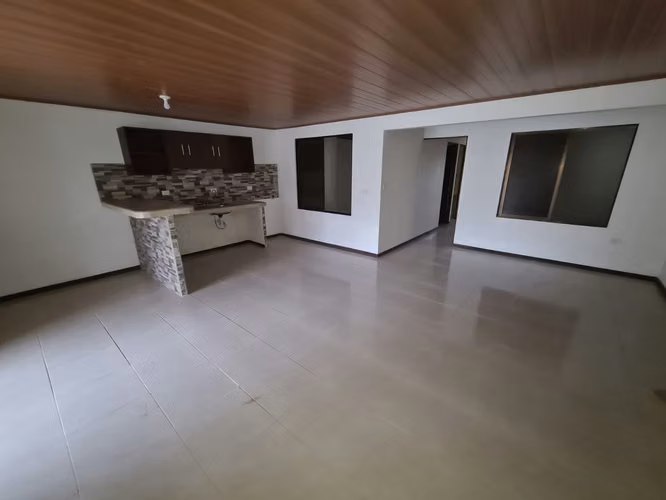 Se vende edificio de apartamentos Guápiles (FE)