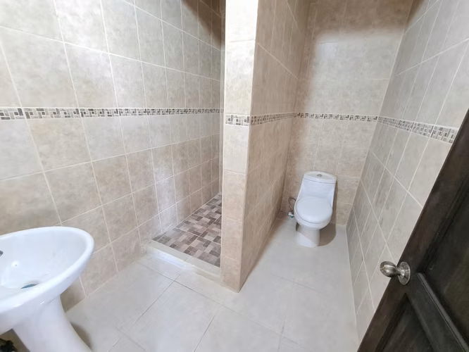 Se vende edificio de apartamentos Guápiles (FE)