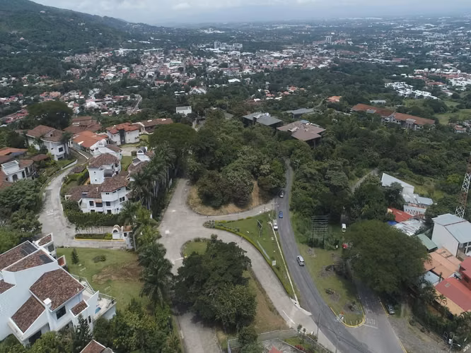 Se vende terreno para desarrollo, Alto de las Palomas Santa Ana (AD) - Imagen 7