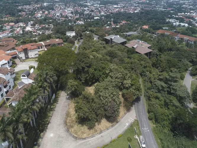 Se vende terreno para desarrollo, Alto de las Palomas Santa Ana (AD) - Imagen 6