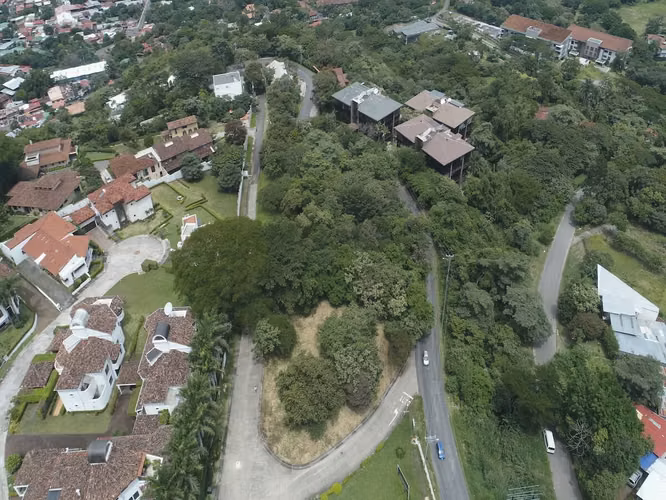 Se vende terreno para desarrollo, Alto de las Palomas Santa Ana (AD) - Imagen 2