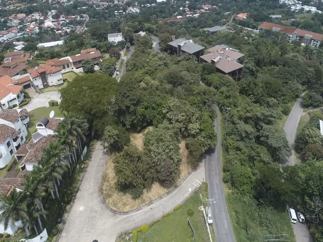 Se vende terreno para desarrollo, Alto de las Palomas Santa Ana (AD) - Imagen 11