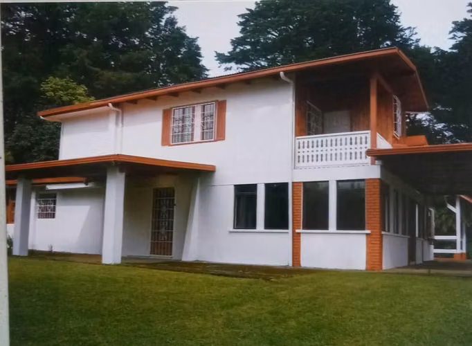 VENTA CASAS EN HEREDIA BARVA.