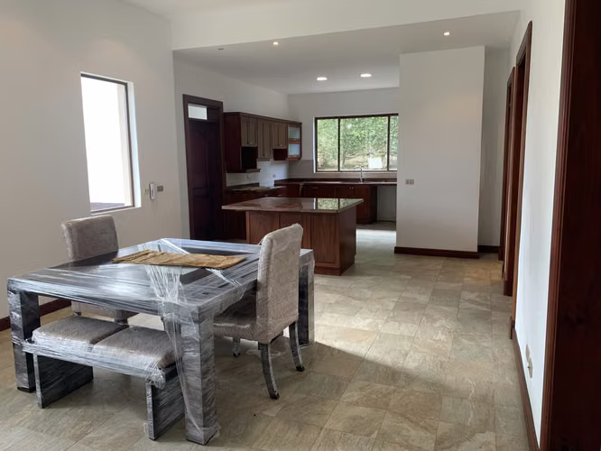 Vendo casa nueva San Isidro Heredia - Imagen 6